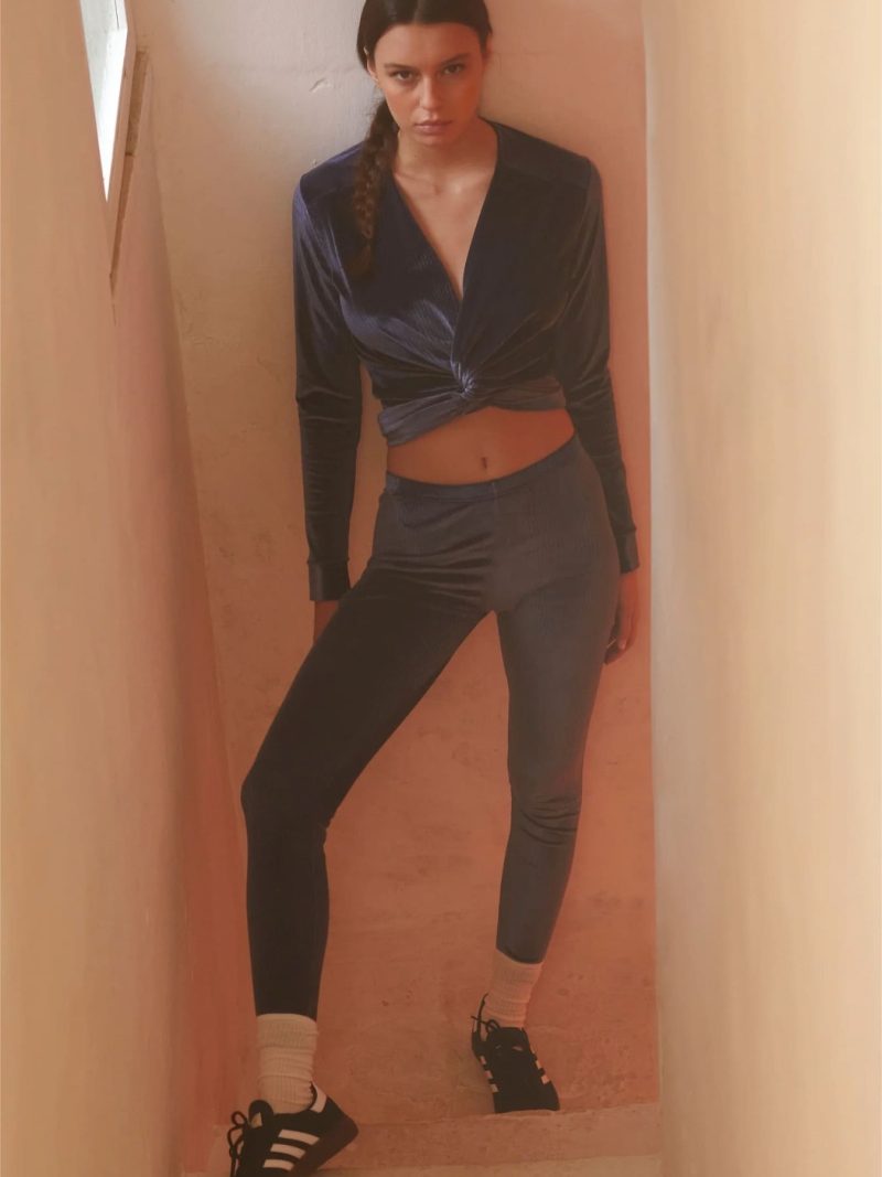 Lingerie Fine Top / Pull bleu clenie 57