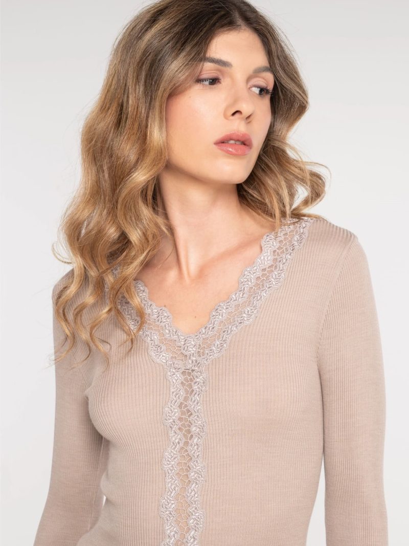 Lingerie Fine Top / Pull beige 7431