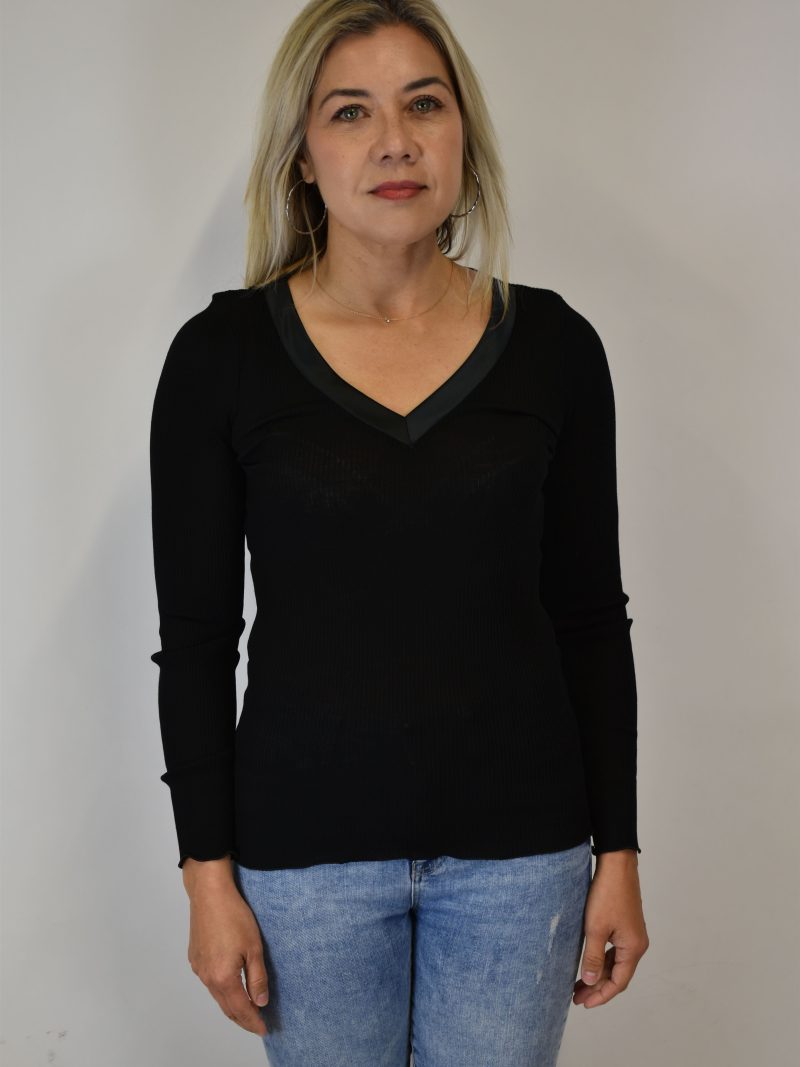 Lingerie Fine Top / Pull noir 4248