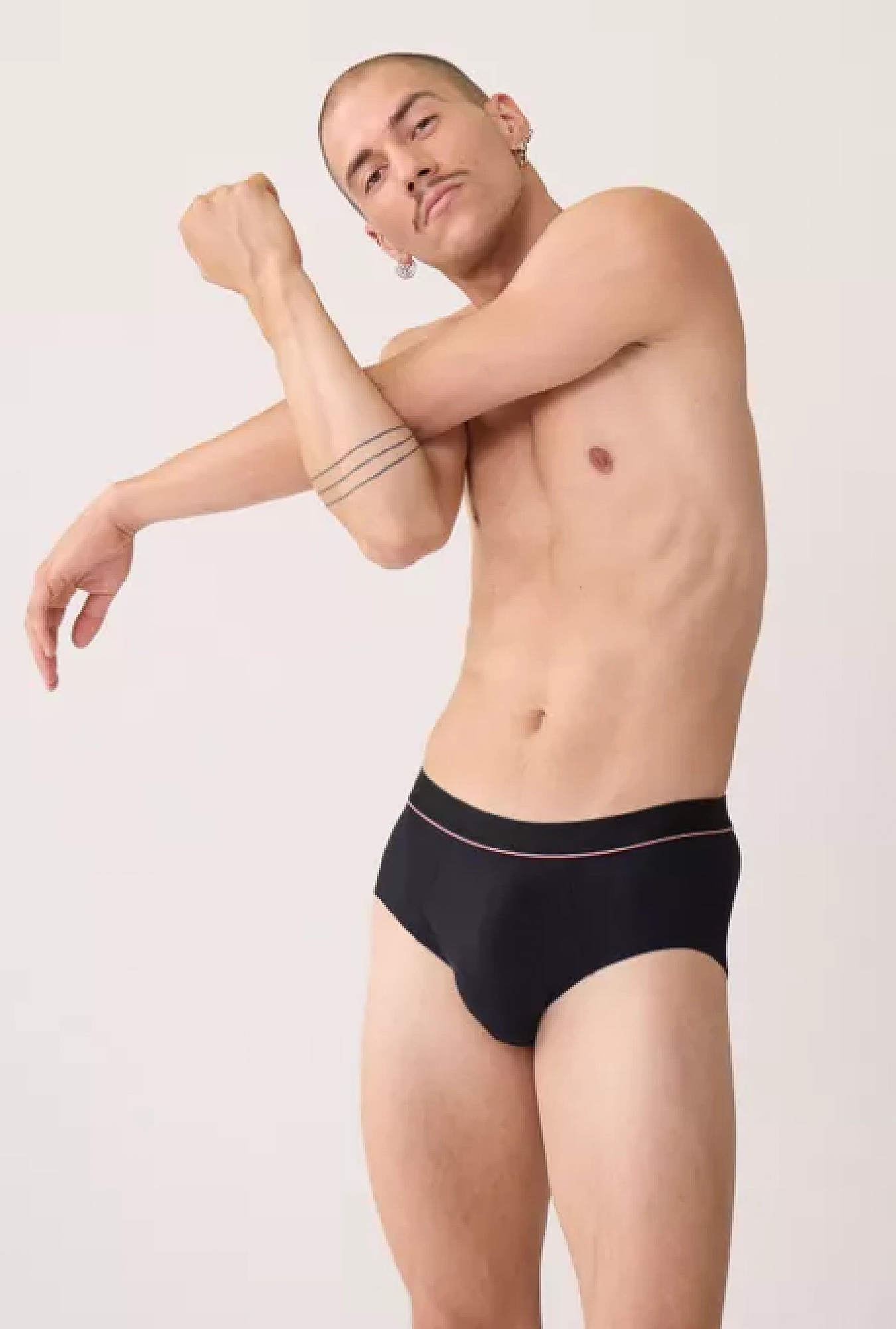 Les dessous Slip noir ernest