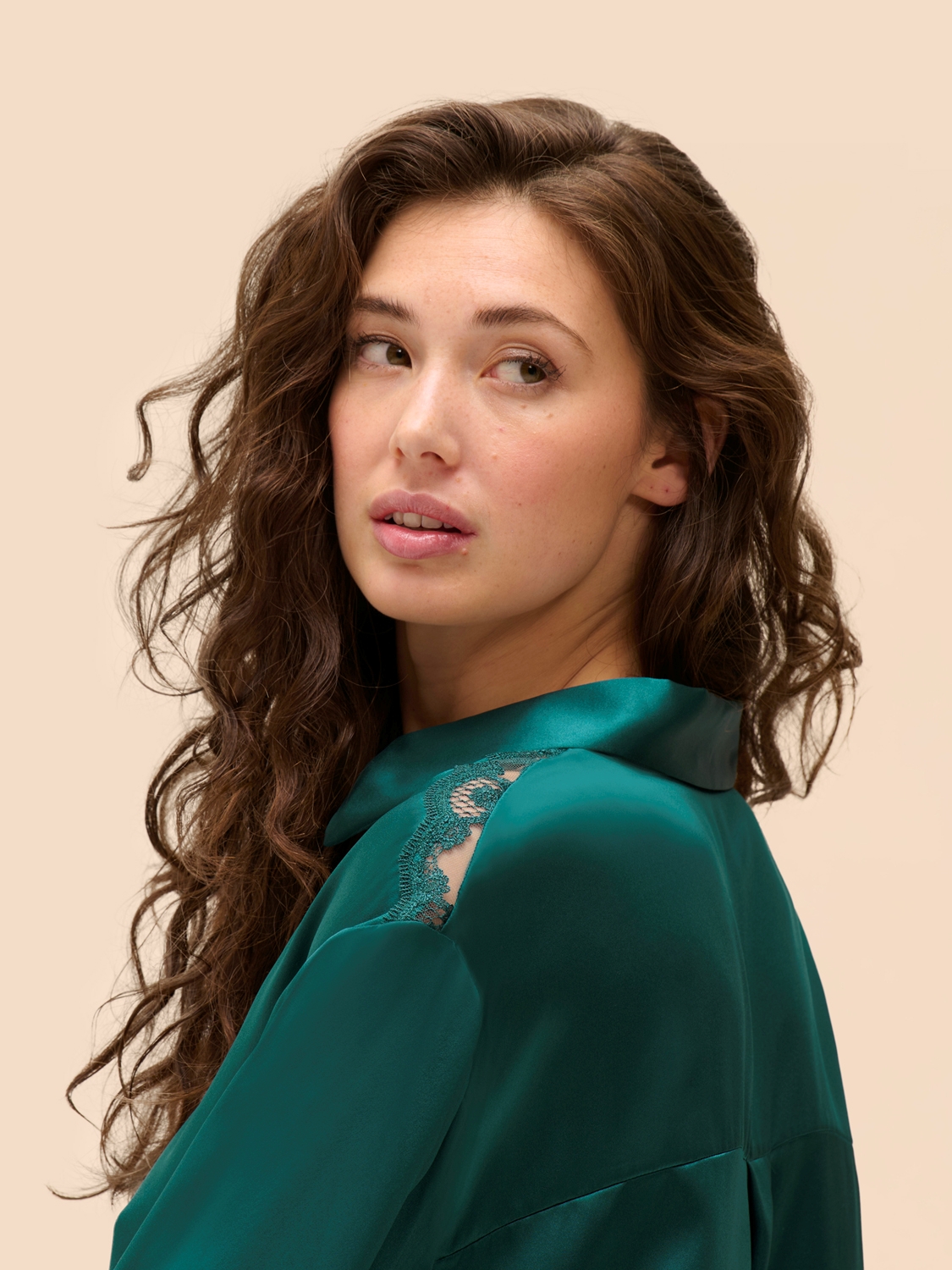 Nuit & Homewear Pull / Veste emeraude 1f8957 – Image 2