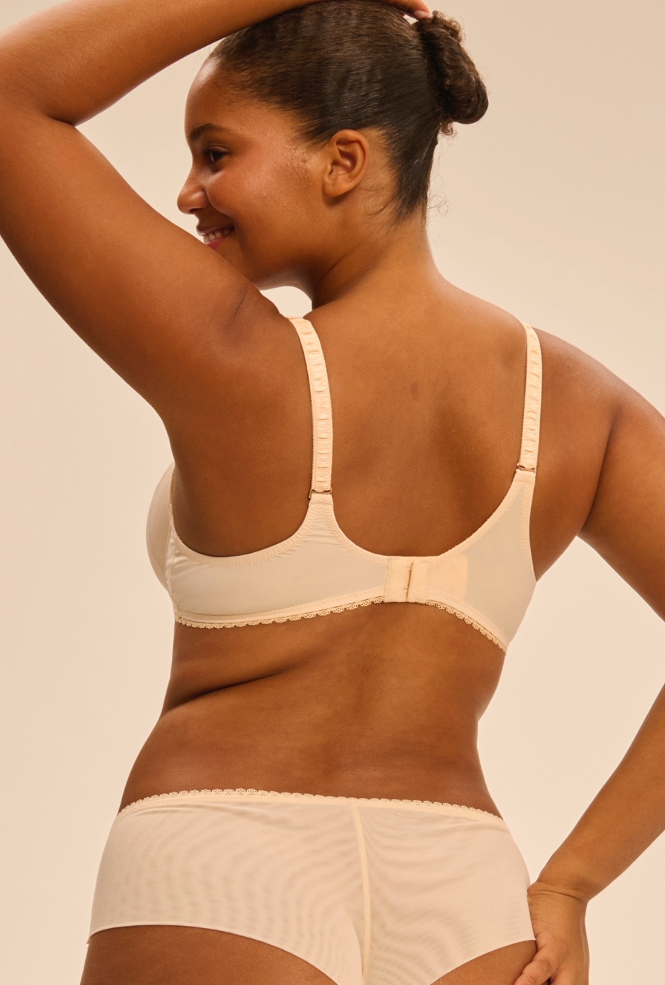 Soutiens-Gorge Emboitant beige chic 1f2320